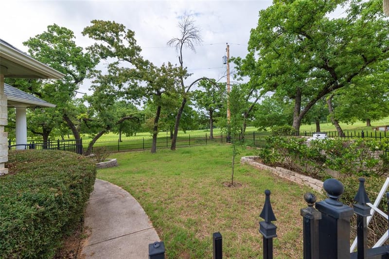 603 Runaway Bay Drive, Runaway Bay TX 76426 - Photo 36
