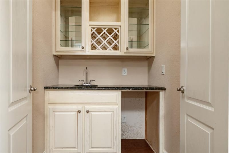 603 Runaway Bay Drive, Runaway Bay TX 76426 - Photo 9
