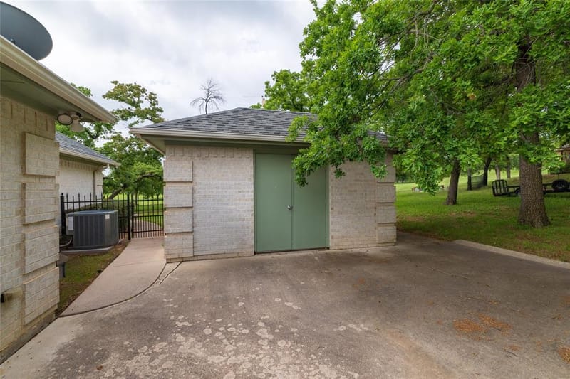 603 Runaway Bay Drive, Runaway Bay TX 76426 - Photo 35
