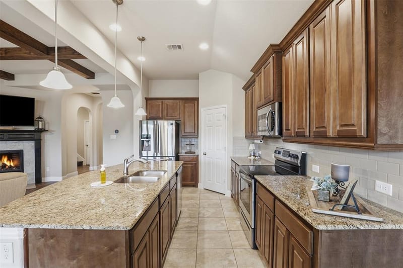 3017 Ridgemont Court, Weatherford TX 76086 - Photo 7