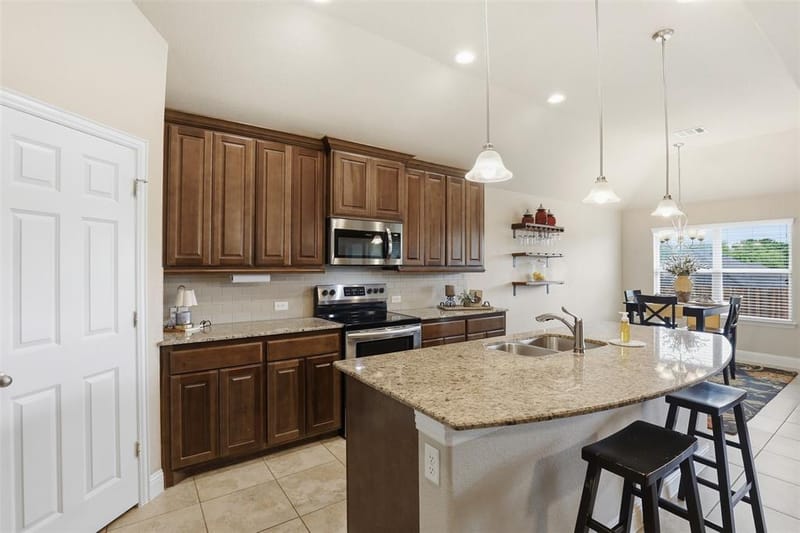 3017 Ridgemont Court, Weatherford TX 76086 - Photo 8