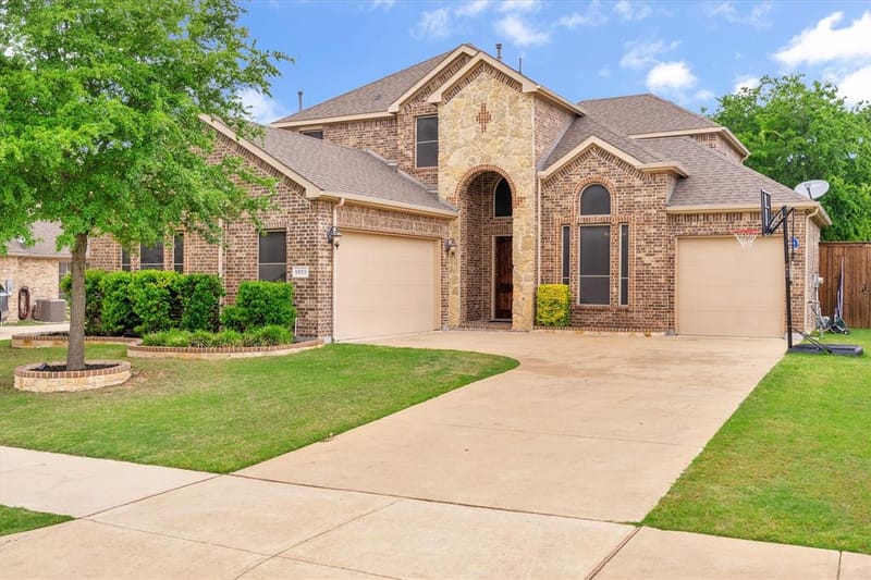 3233 Burgundy Lane, Midlothian TX 76065
