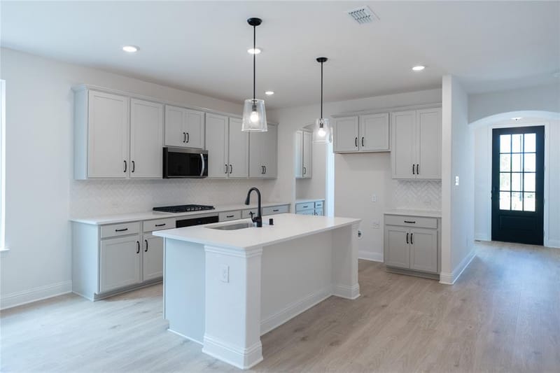 8744 Treeline Parkway, Justin TX 76247 - Photo 5