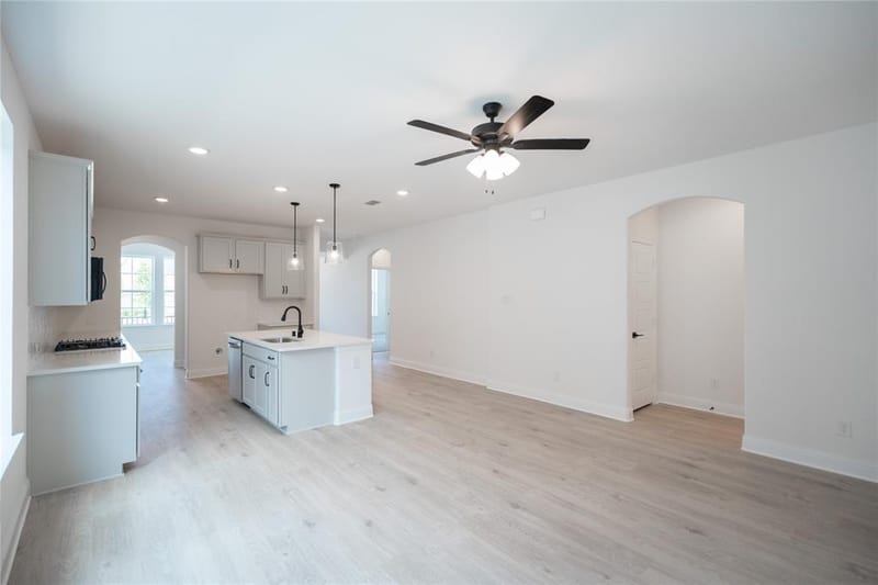 8744 Treeline Parkway, Justin TX 76247 - Photo 9