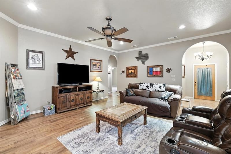 8424 Marianna Way, Alvarado TX 76009 - Photo 6