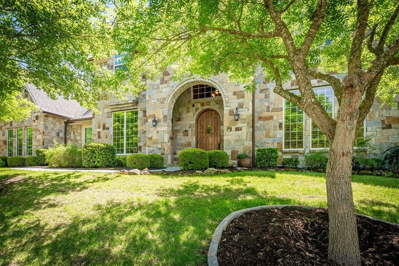 5412 Oakfield Drive, McKinney TX 75071 - Photo 2