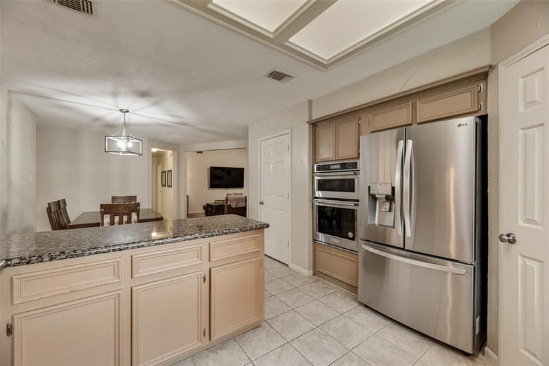 1310 Newport Drive, Carrollton TX 75006 - Photo 17