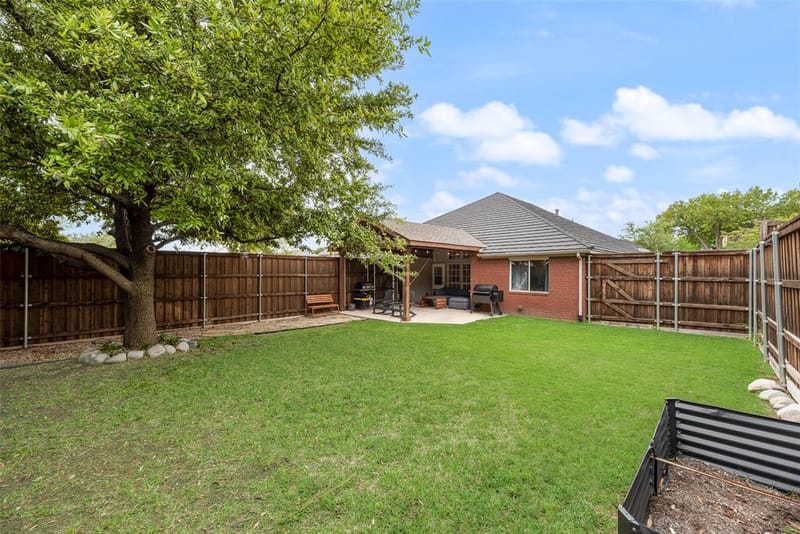 1310 Newport Drive, Carrollton TX 75006 - Photo 36