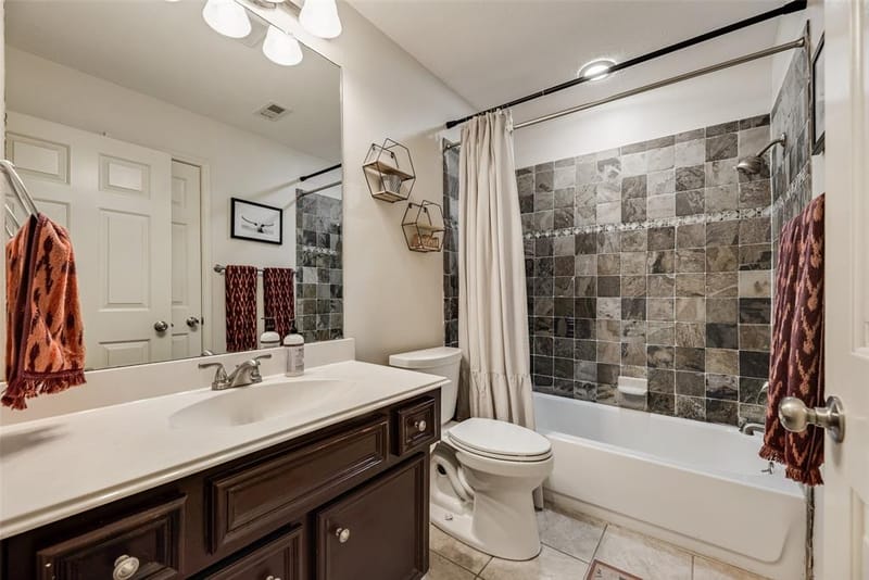 1310 Newport Drive, Carrollton TX 75006 - Photo 24