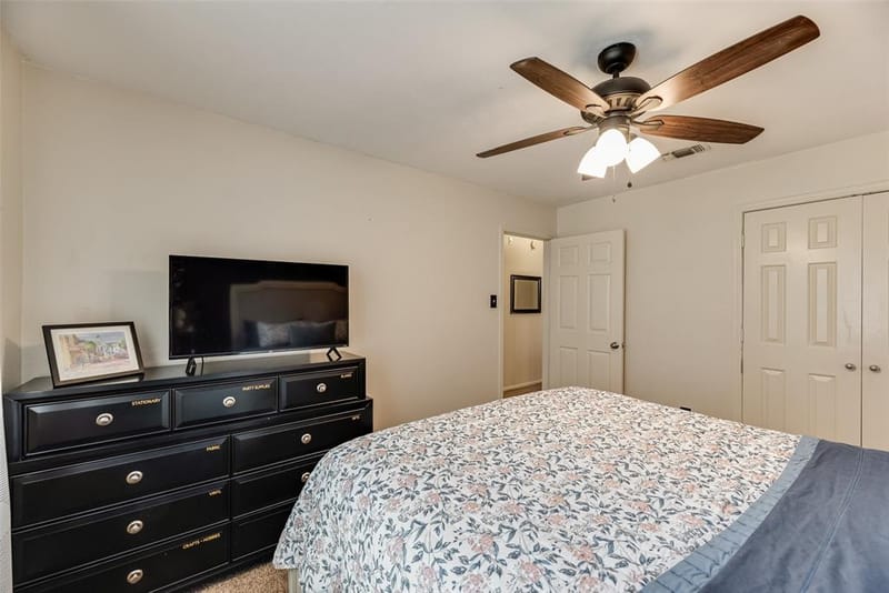 1310 Newport Drive, Carrollton TX 75006 - Photo 29