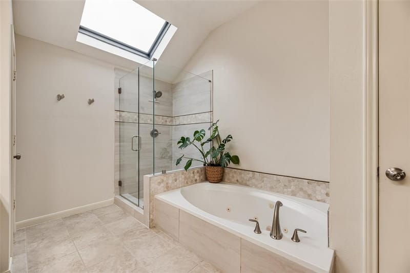 1310 Newport Drive, Carrollton TX 75006 - Photo 21
