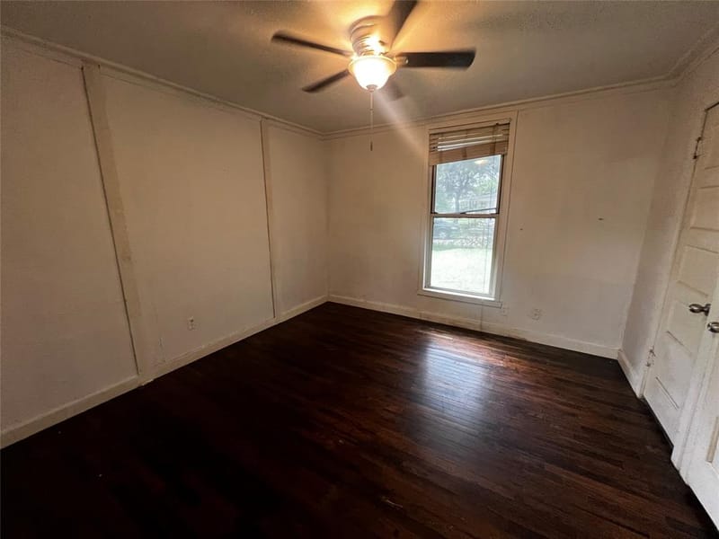 319 Ridgecrest Court, Azle TX 76020 - Photo 7