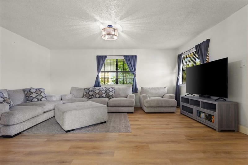 5418 Singleton Boulevard, Dallas TX 75212 - Photo 5