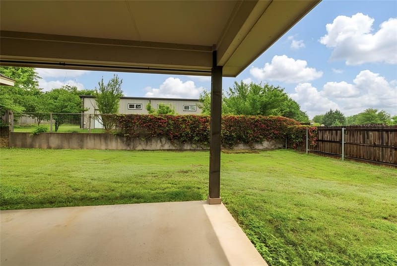 405 Kimbrough Road, Azle TX 76020 - Photo 27