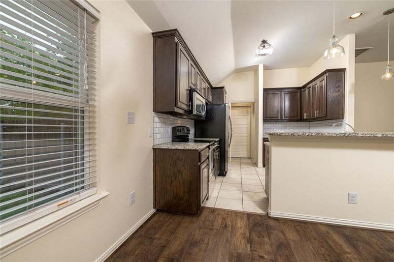 405 Kimbrough Road, Azle TX 76020 - Photo 10
