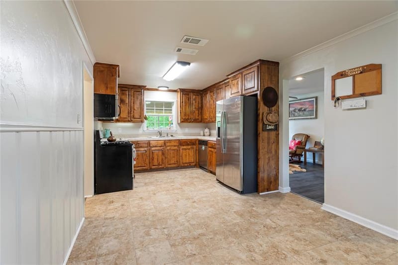 1921 Fm 279, Ben Wheeler TX 75754 - Photo 11