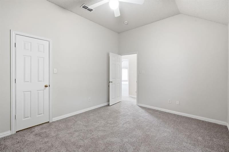 1121 SW Hillside Drive, Burleson TX 76028 - Photo 16