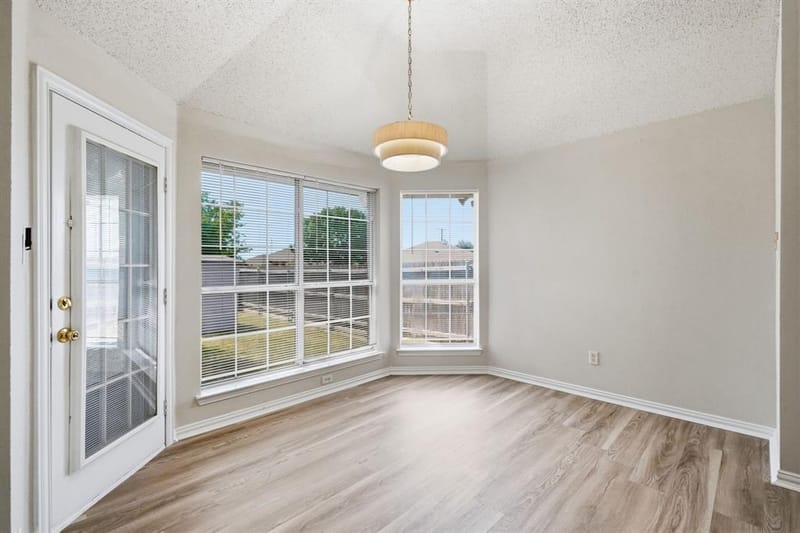 1121 SW Hillside Drive, Burleson TX 76028 - Photo 7