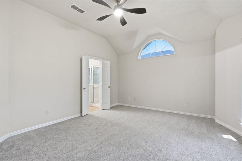 1121 SW Hillside Drive, Burleson TX 76028 - Photo 19