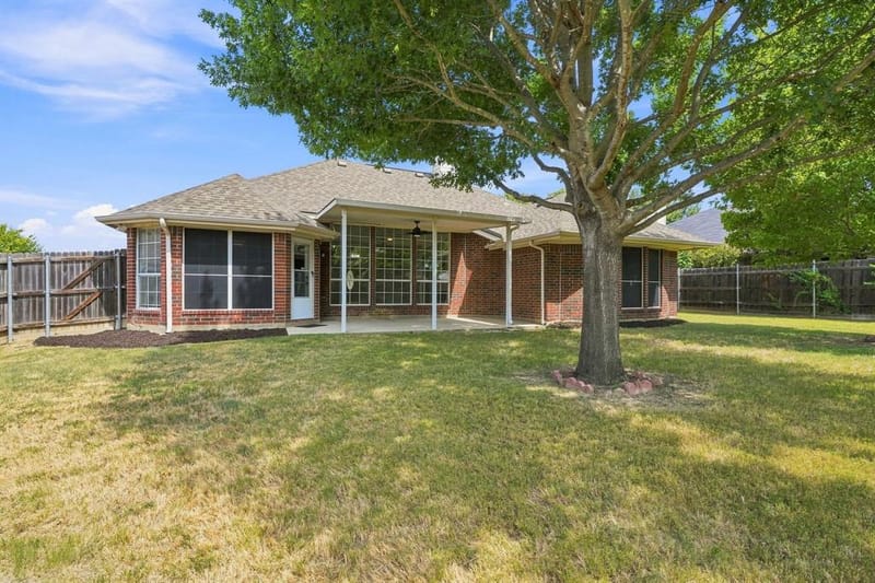 1121 SW Hillside Drive, Burleson TX 76028 - Photo 29