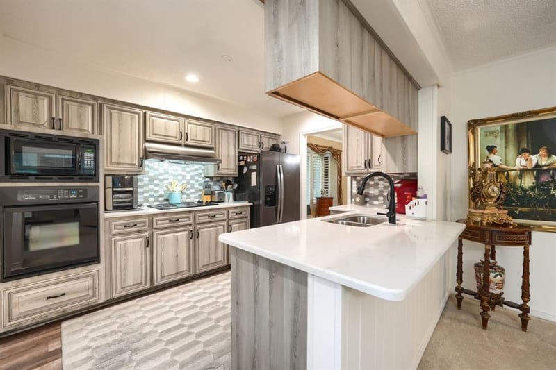 8226 Hunnicut Road, Dallas TX 75228 - Photo 7