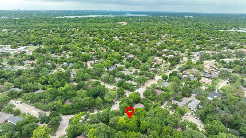 8226 Hunnicut Road, Dallas TX 75228 - Photo 33