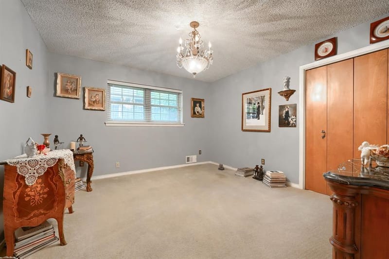 8226 Hunnicut Road, Dallas TX 75228 - Photo 18