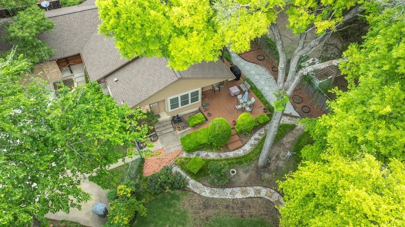 8226 Hunnicut Road, Dallas TX 75228 - Photo 29
