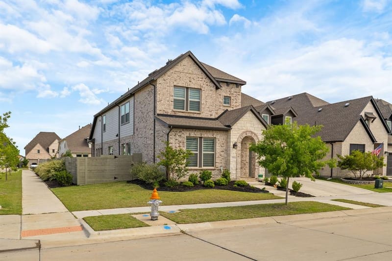 1516 19th Street, Argyle TX 76226 - Photo 2