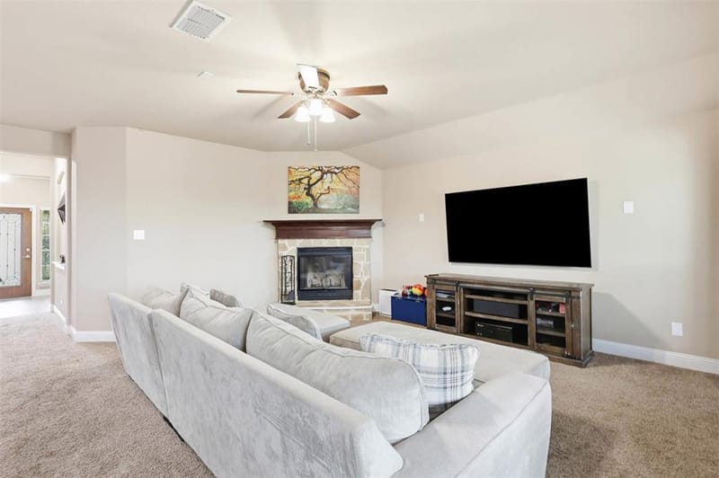 4720 Lazy Oaks Street, Fort Worth TX 76244 - Photo 12