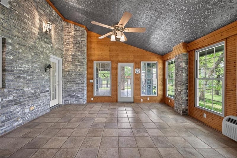4609 Slayton Road, Cleburne TX 76031 - Photo 20