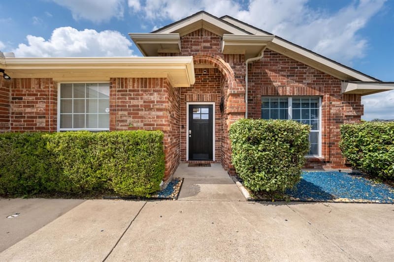 7209 Blue Sky Court, Rowlett TX 75089 - Photo 2