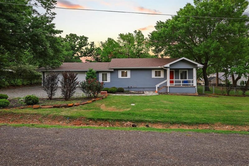 109 Arkansas Street, Pottsboro TX 75076 - Photo 2