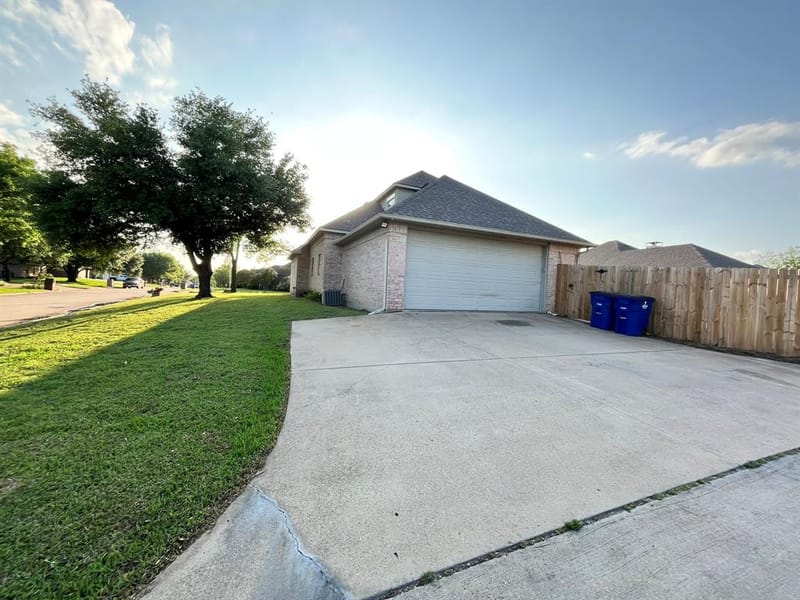 2700 Boyd Street, Ennis TX 75119 - Photo 38
