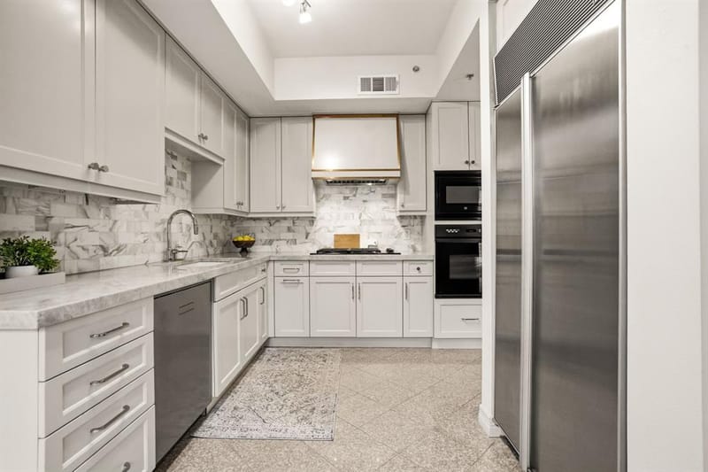 3401 Lee Parkway # 402, Dallas TX 75219 - Photo 9