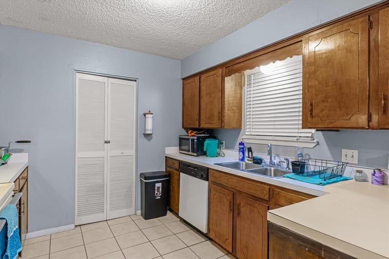 721 Water Crest Circle, Canton TX 75103 - Photo 7