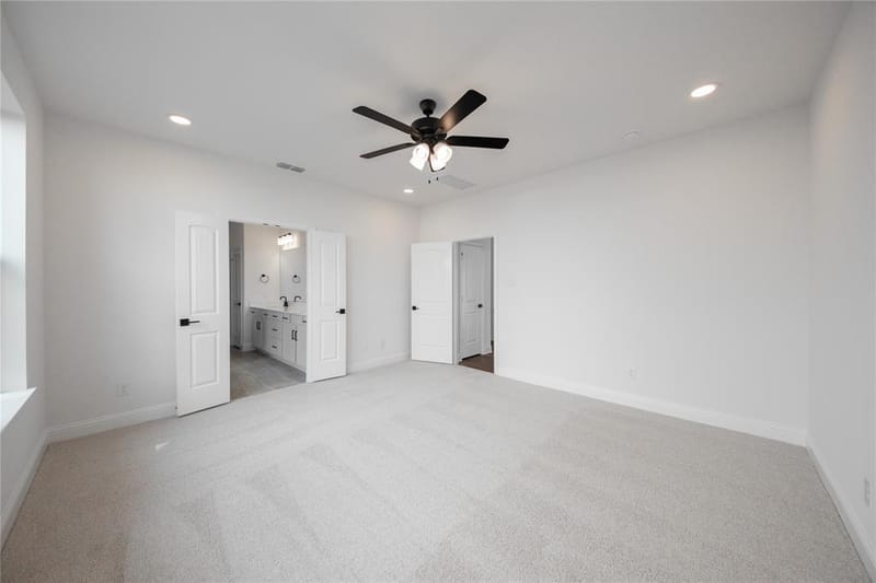 8716 Treeline Parkway, Justin TX 76247 - Photo 9