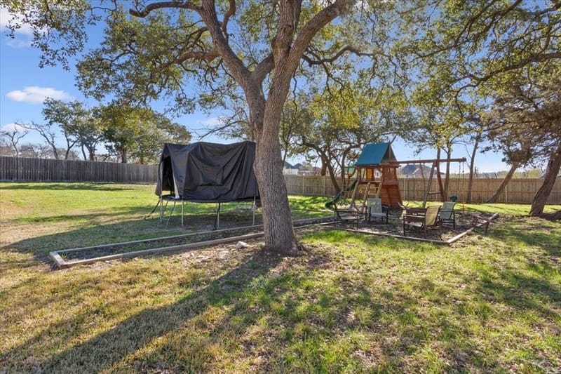 102 Rancho Del Lago Lane, Morgans Point Resort TX 76513 - Photo 37