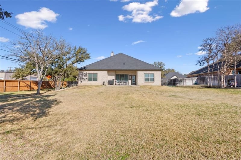 102 Rancho Del Lago Lane, Morgans Point Resort TX 76513 - Photo 35