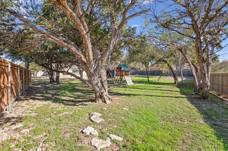 102 Rancho Del Lago Lane, Morgans Point Resort TX 76513 - Photo 39