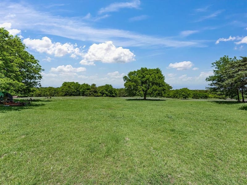 5444 Well Service Road, Bowie TX 76230 - Photo 9