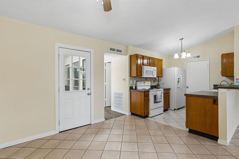 4603 Nervin Street, The Colony TX 75056 - Photo 7