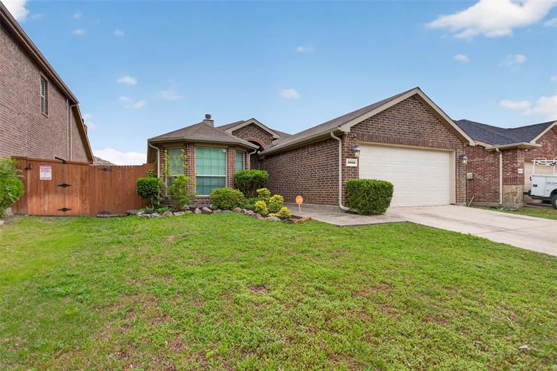 2003 Carriage Road, Heartland TX 75126 - Photo 4