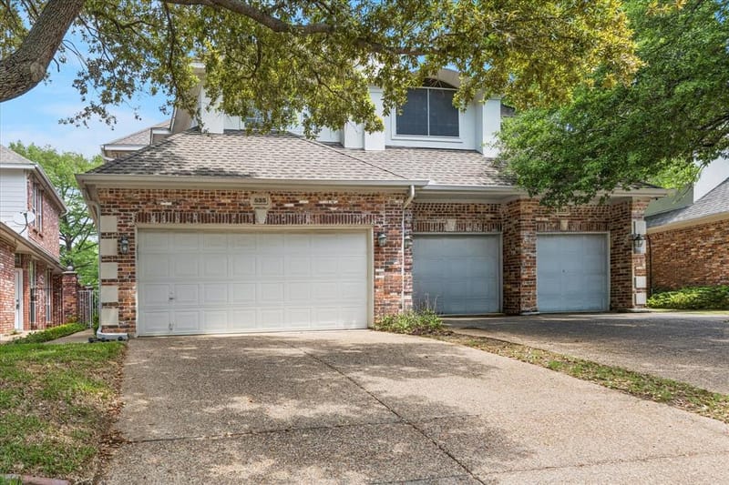 535 Lochngreen Trail, Arlington TX 76012 - Photo 3