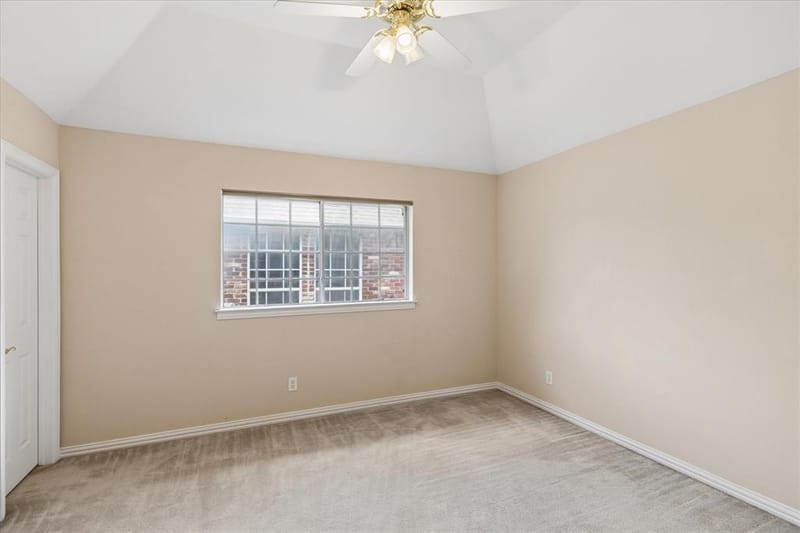 535 Lochngreen Trail, Arlington TX 76012 - Photo 21
