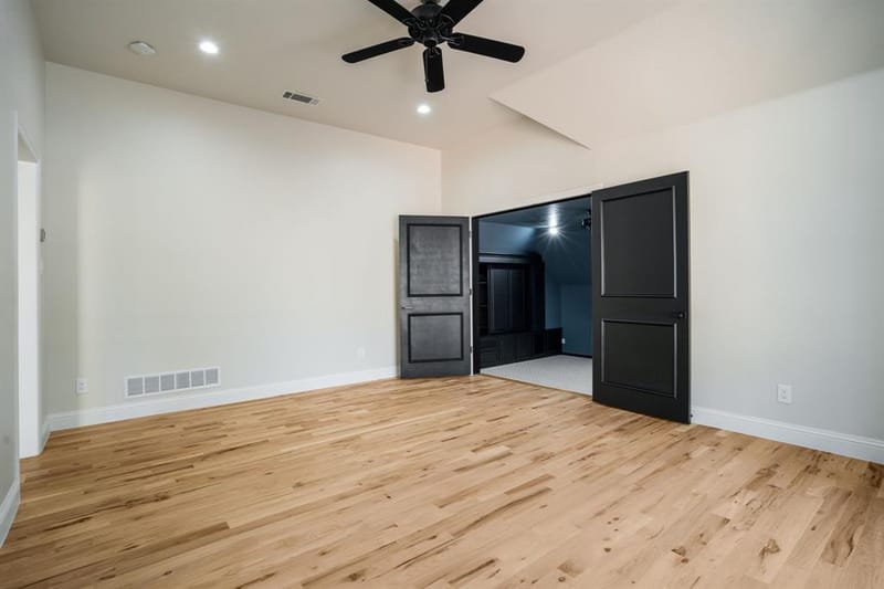 6303 Orchard Park Drive, Frisco TX 75034 - Photo 32