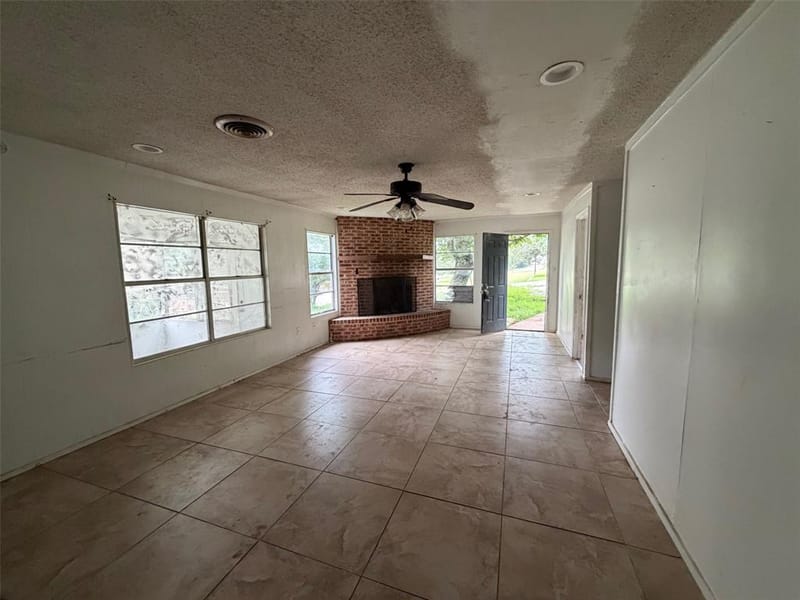 2604 Pinoak Street, Granbury TX 76048 - Photo 7