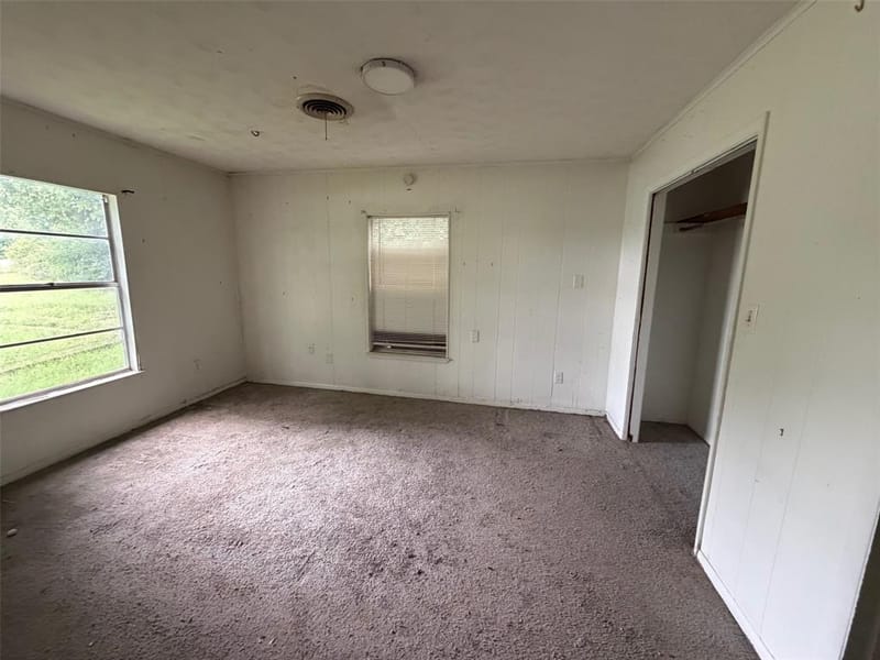 2604 Pinoak Street, Granbury TX 76048 - Photo 9