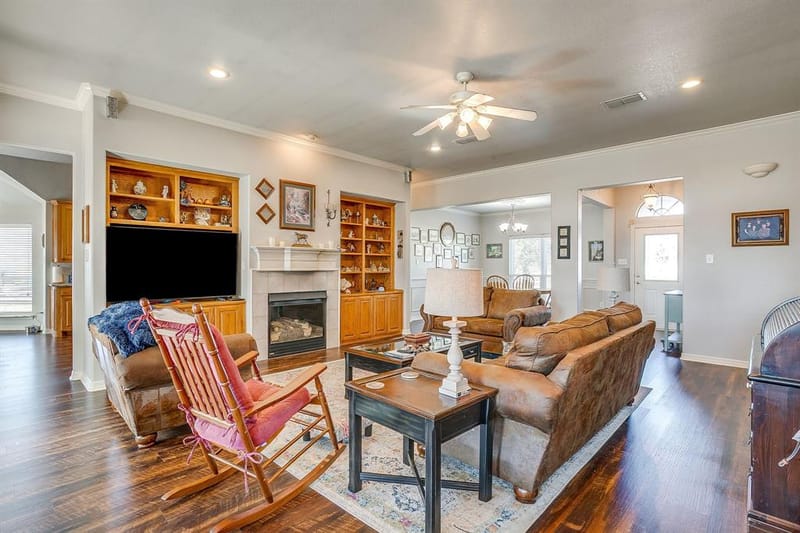 801 Creek Hollow Lane, Fort Worth TX 76131 - Photo 7