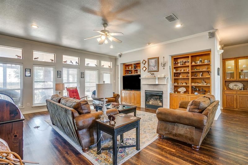 801 Creek Hollow Lane, Fort Worth TX 76131 - Photo 9